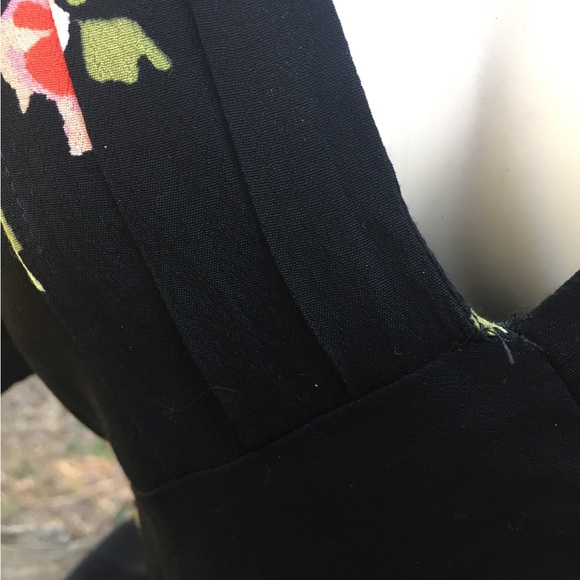 Free People black deep V front flowy jacquard ,floral puff sleeve,HP24x2 - Picture 6 of 12